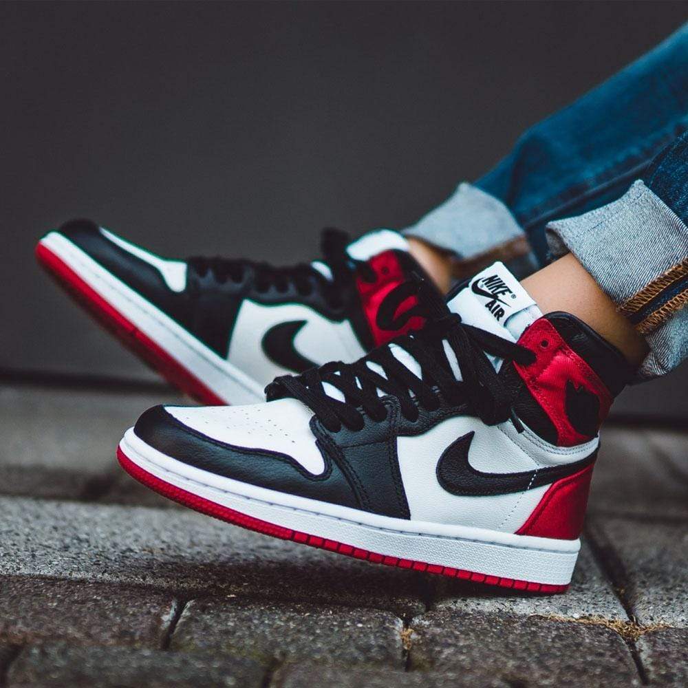 Air Jordan 1 Wmns Retro High 'Satin Black Toe' — UK 2.5 | EU 35.5 | US 5 — Lifestyle View