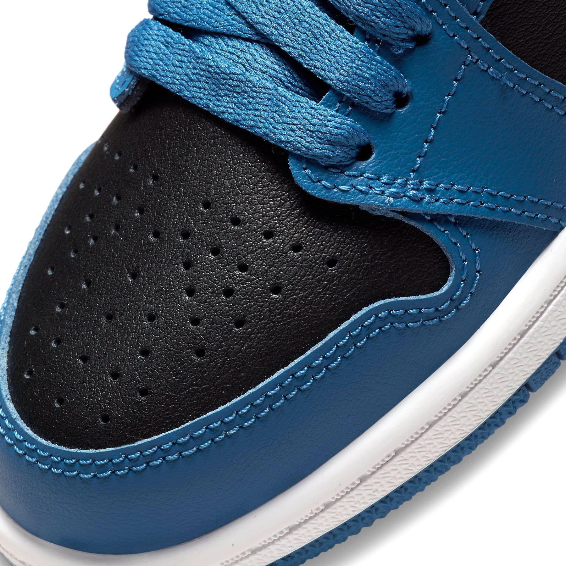 Air Jordan 1 Retro High OG PS 'Dark Marina Blue' — UK 10C | EU 27.5 | US 10.5C — Lifestyle View