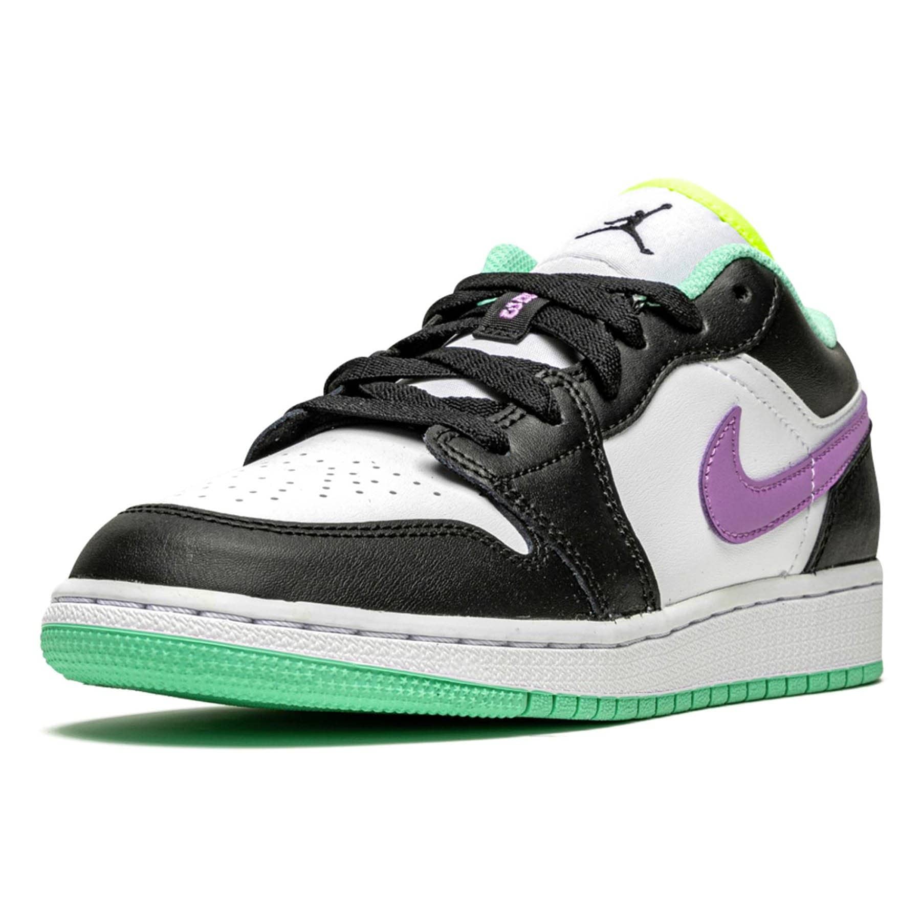 Air Jordan 1 Low GS 'White Violet Shock' — UK 13.5 | EU 32 | US 1Y — Top View