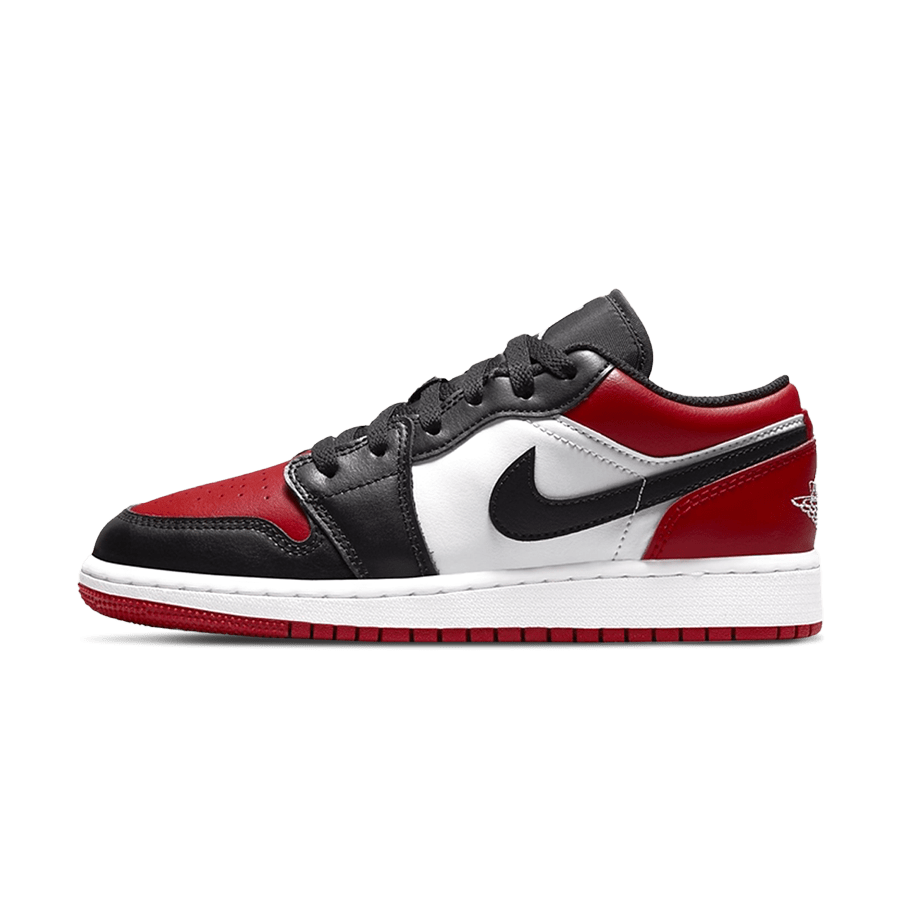 Air Jordan 1 Low GS 'Bred Toe' — UK 13.5 | EU 32 | US 1Y — Front View