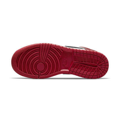 Air Jordan 1 Low GS 'Bred Toe' — UK 13.5 | EU 32 | US 1Y — Detail View