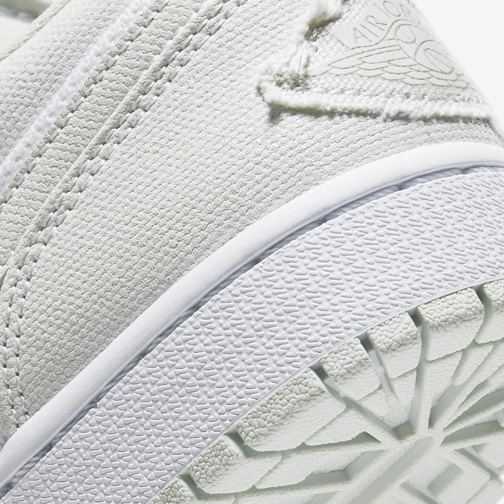Air Jordan 1 Wmns Low 'Spruce Aura' — UK 2.5 | EU 35.5 | US 5 — Alternate View 8