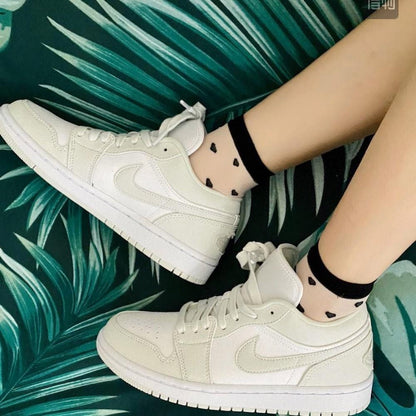 Air Jordan 1 Wmns Low 'Spruce Aura' — UK 2.5 | EU 35.5 | US 5 — Alternate View 9