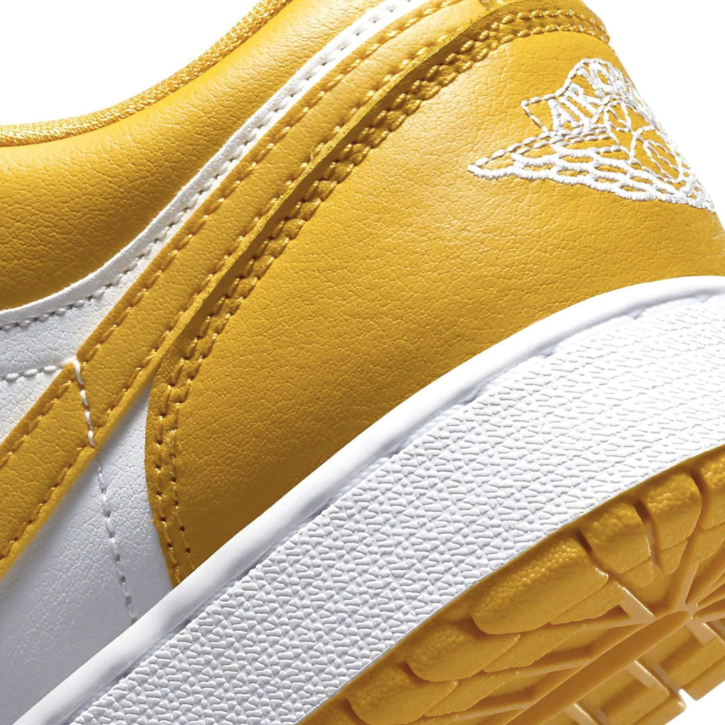 Air Jordan 1 Low GS 'Pollen' — UK 13.5 | EU 32 | US 1Y — Alternate View 7