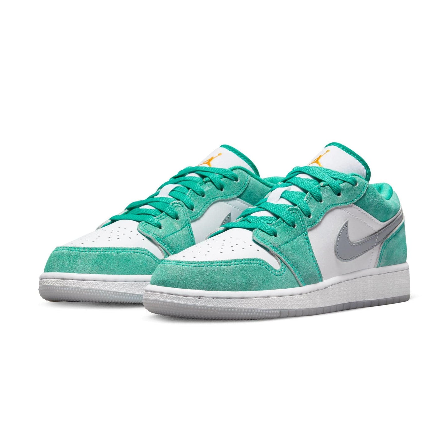 Air Jordan 1 Low SE GS 'New Emerald' — UK 13.5 | EU 32 | US 1Y — Side View