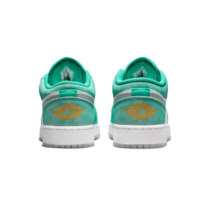 Air Jordan 1 Low SE GS 'New Emerald' — UK 13.5 | EU 32 | US 1Y — Top View