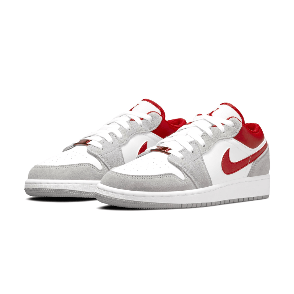 Air Jordan 1 Low SE GS 'Light Smoke Grey Gym Red' — UK 13.5 | EU 32 | US 1Y — Side View