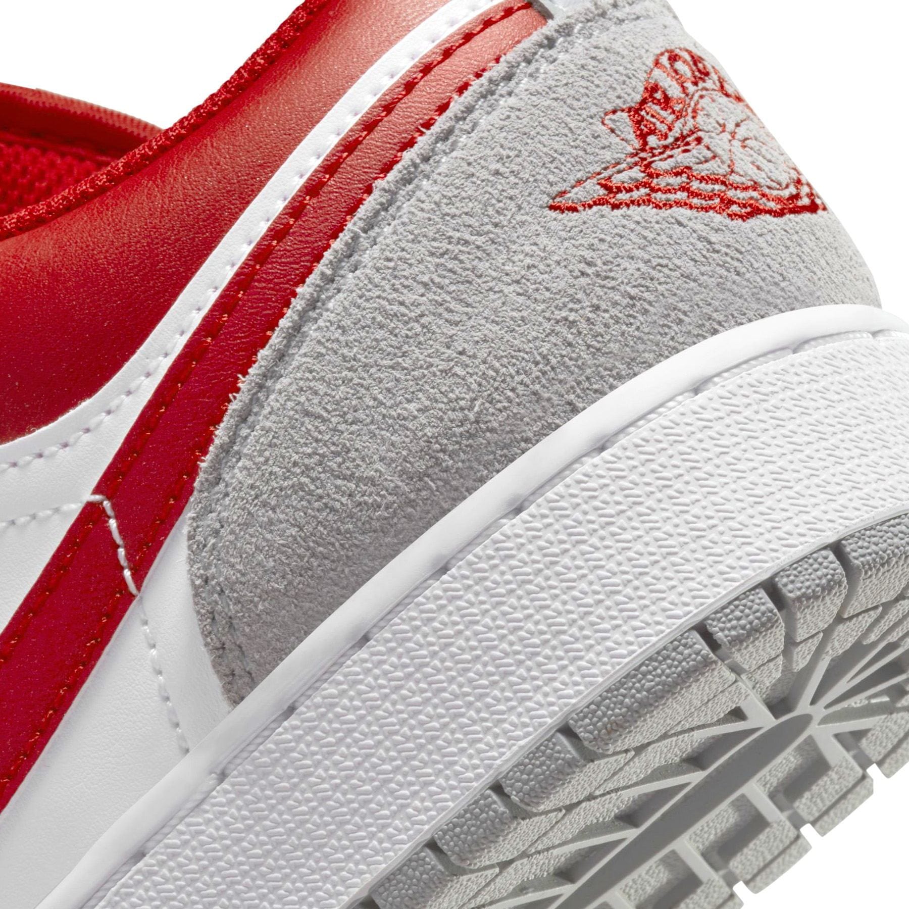 Air Jordan 1 Low SE GS 'Light Smoke Grey Gym Red' — UK 13.5 | EU 32 | US 1Y — Alternate View 7