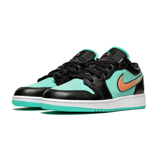 Air Jordan 1 Low SE GS 'Tropical Twist' — UK 13.5 | EU 32 | US 1Y — Side View