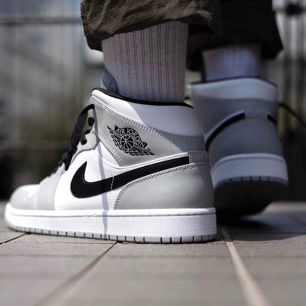 Air Jordan 1 Mid 'Smoke Grey' — UK 3 | EU 35.5 | US 3.5 — Alternate View 7