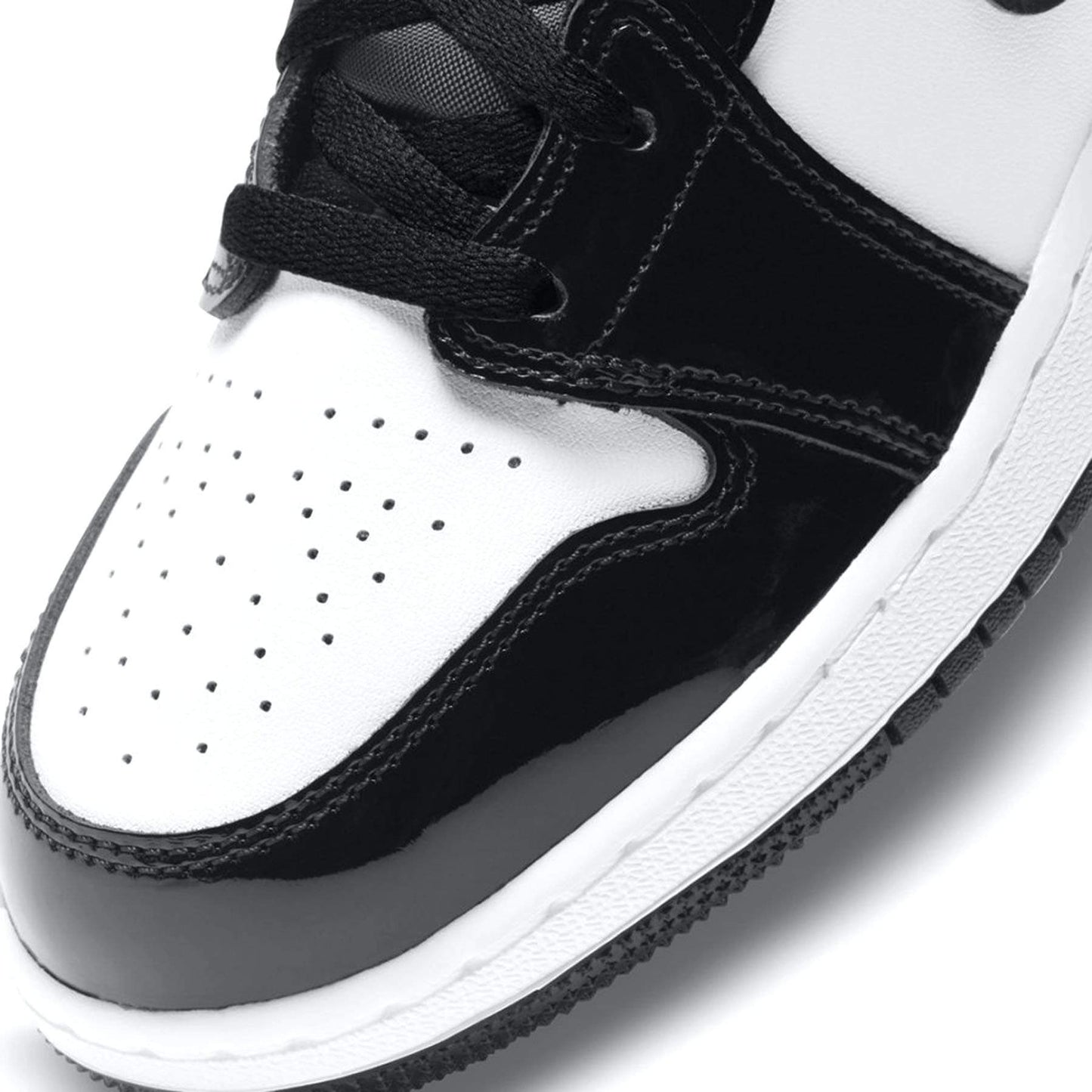 Air Jordan 1 Mid SE All star 2021 Weekend Black — UK 3 | EU 35.5 | US 3.5 — Lifestyle View