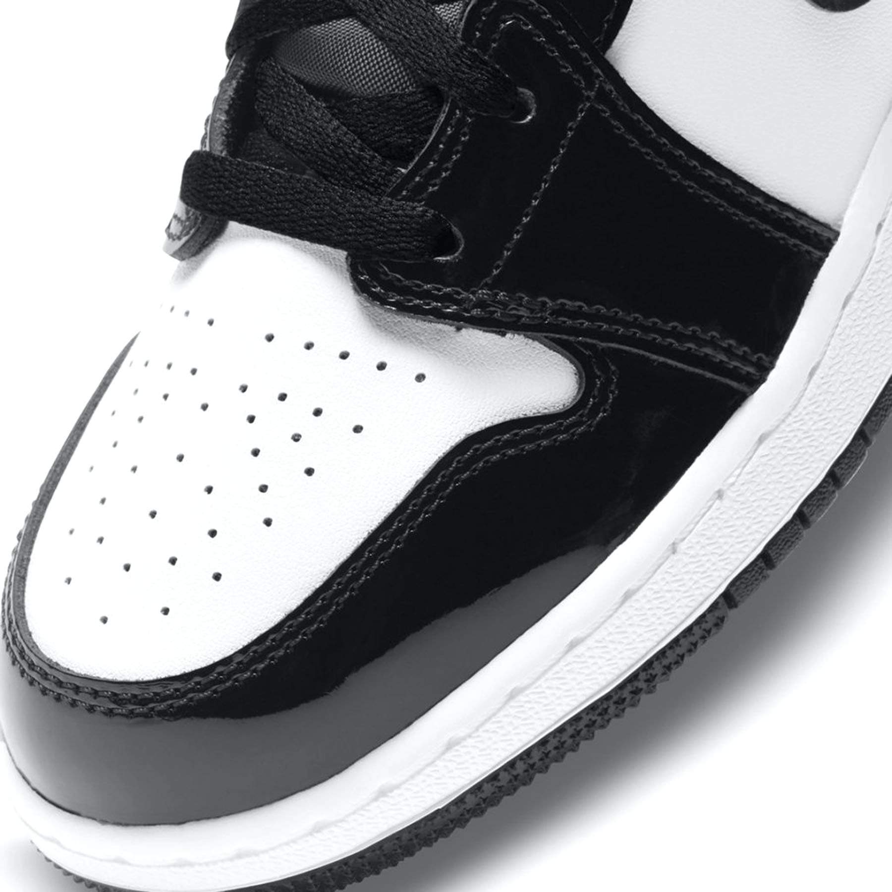 Air Jordan 1 Mid SE All star 2021 Weekend Black — UK 3 | EU 35.5 | US 3.5 — Lifestyle View