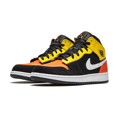 Air Jordan 1 Mid SE GS 'Amarillo Team Orange' — UK 13.5 | EU 32 | US 1Y — Side View