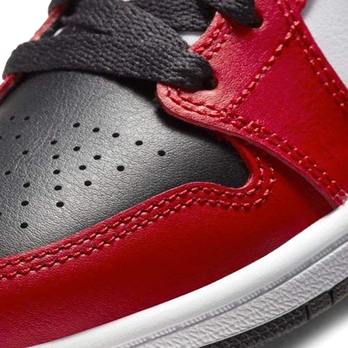 Air Jordan 1 Mid PS 'Chicago Black Toe' — UK 0C | EU 15 | US 0C — Alternate View 7