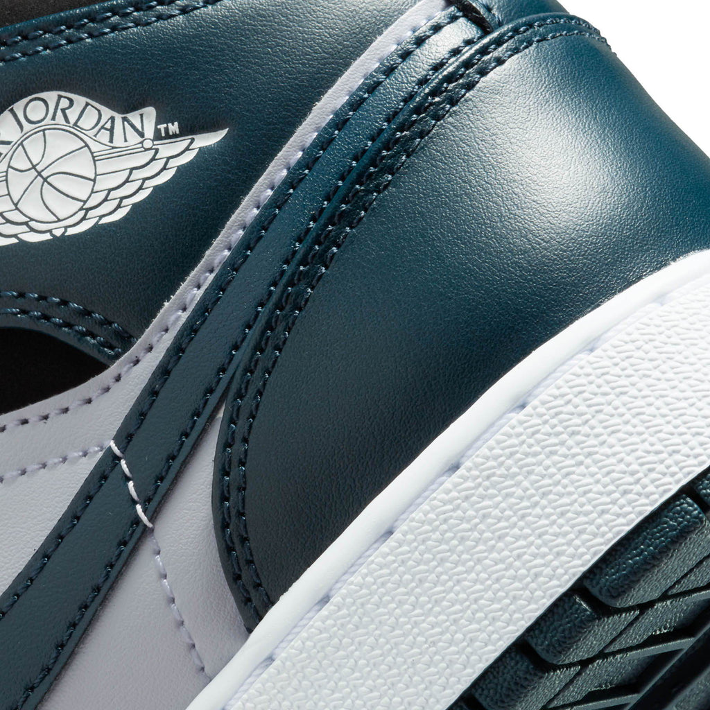 Air Jordan 1 Mid GS 'Dark Teal' — UK 13.5 | EU 32 | US 1Y — Alternate View 7