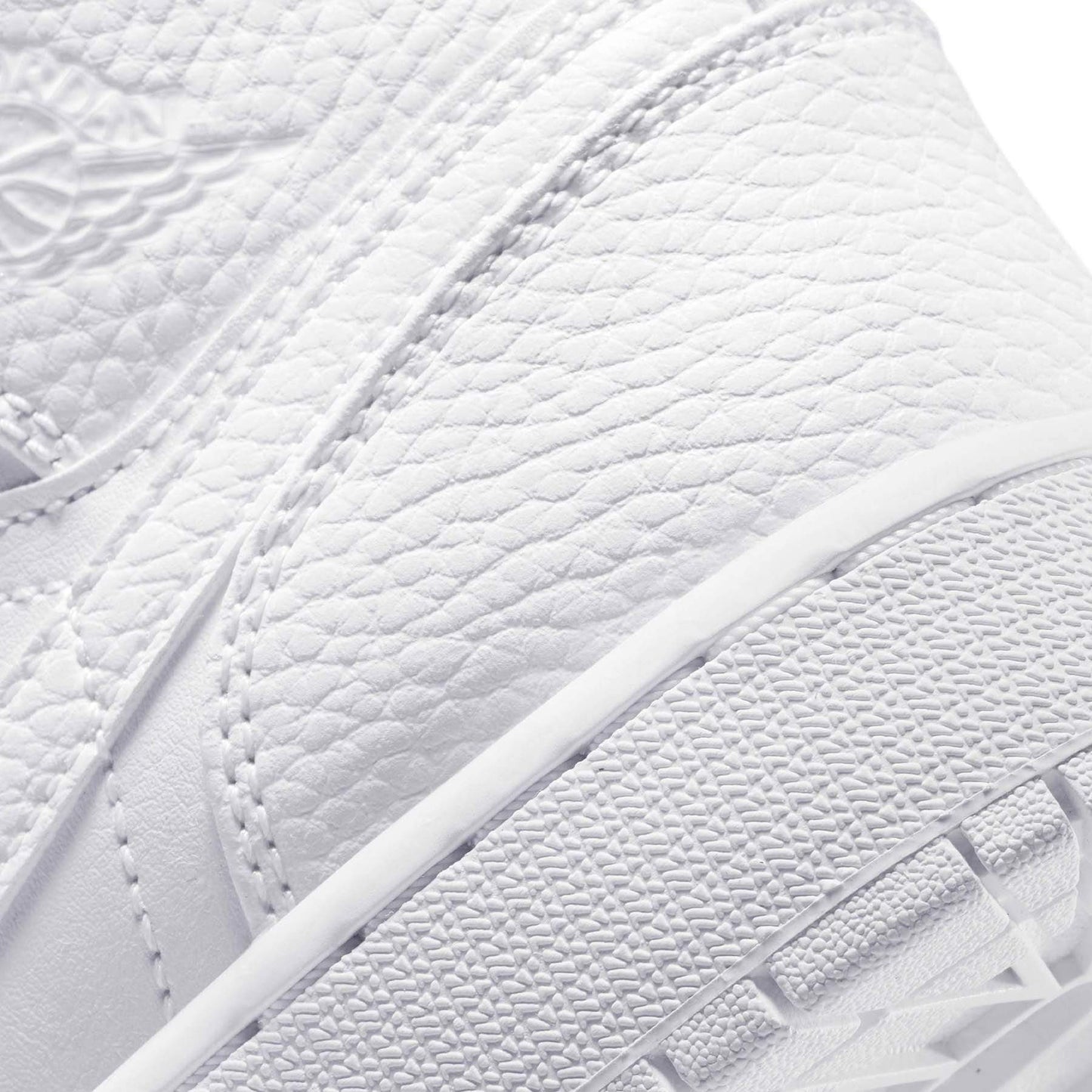 Air Jordan 1 Mid GS 'Triple White' — UK 13.5 | EU 32 | US 1Y — Alternate View 7