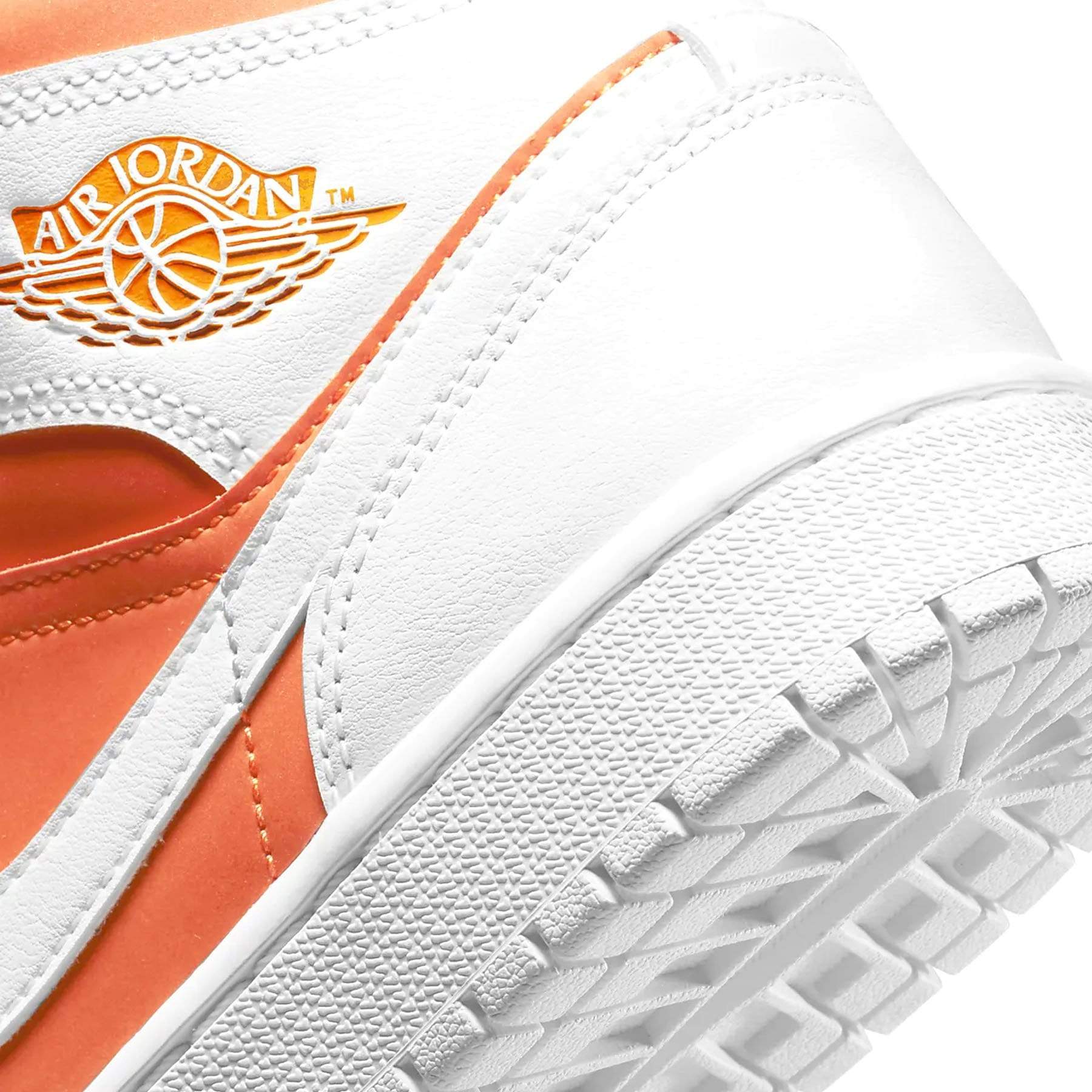 Air Jordan 1 Mid Wmns SE 'Bright Citrus' — UK 2.5 | EU 35.5 | US 5 — Detail View