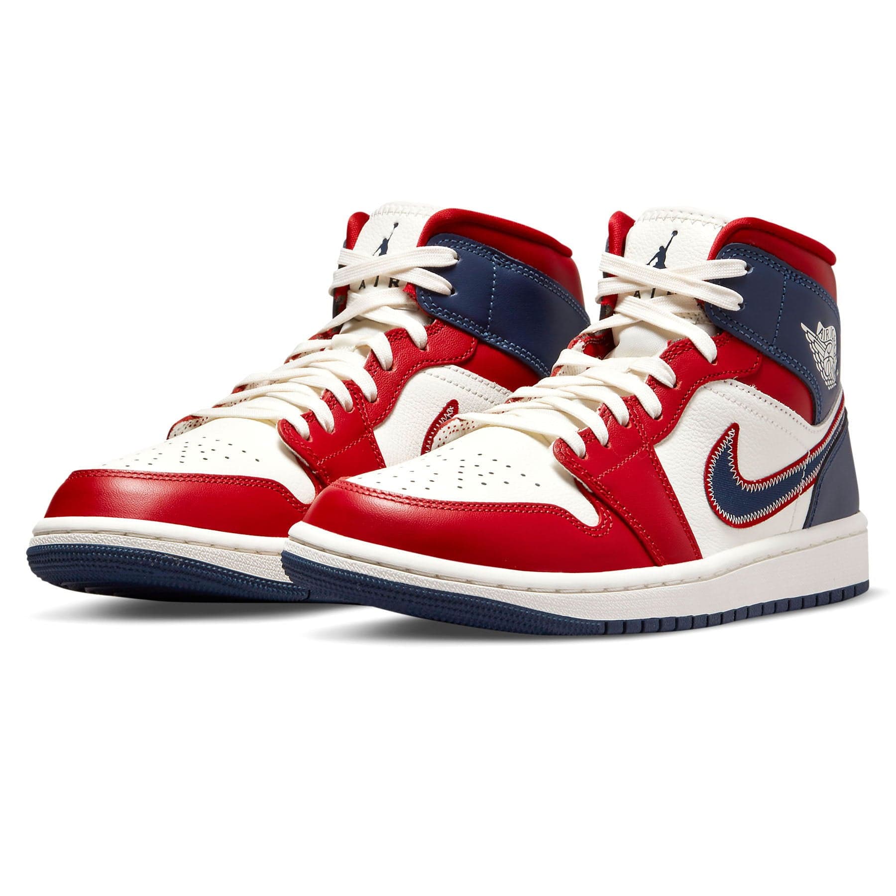 Air Jordan 1 Mid SE Wmns 'USA' 2022 — UK 2.5 | EU 35.5 | US 5 — Side View