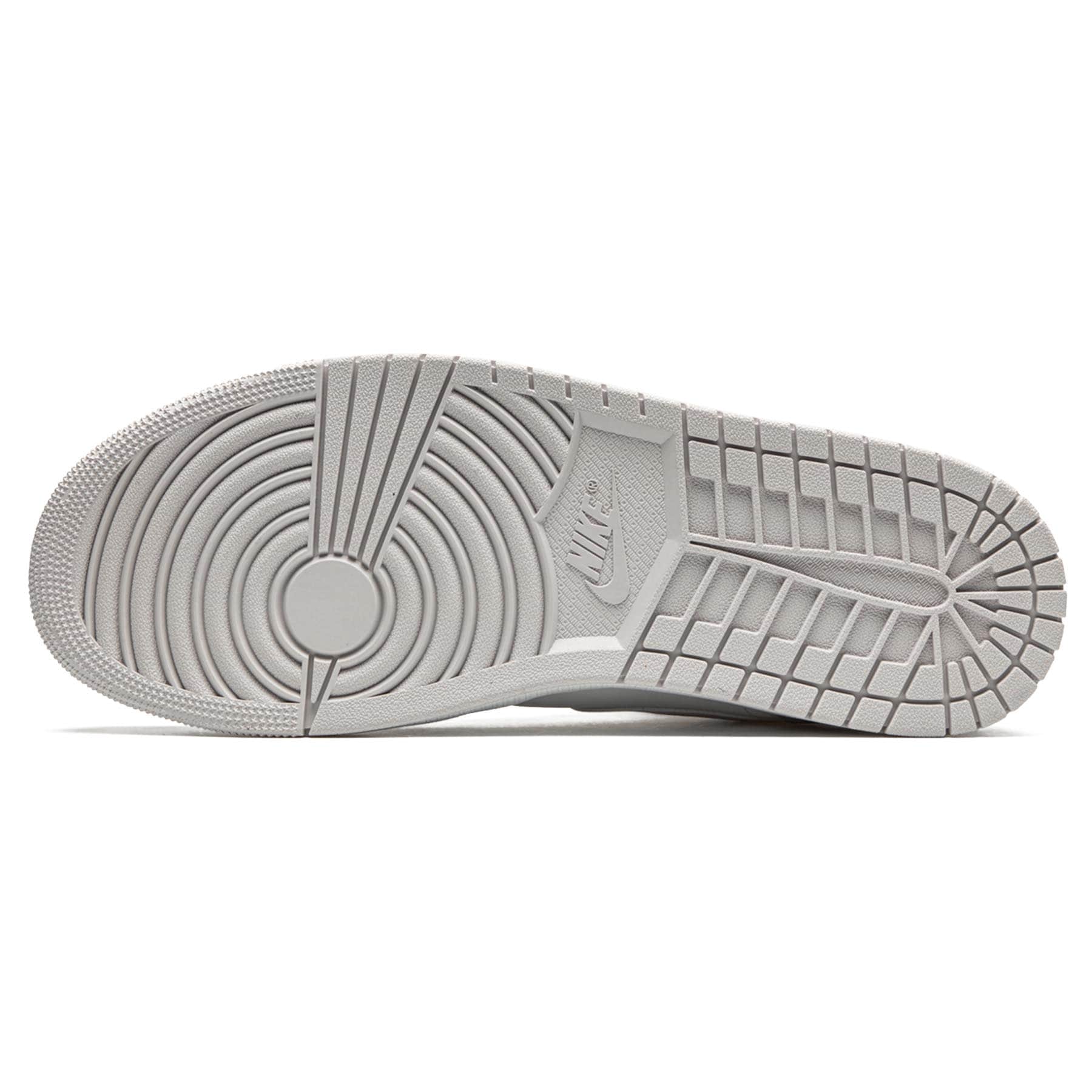 Air Jordan 1 Mid 'Swoosh Logo - Grey Camo' — UK 3 | EU 35.5 | US 3.5 — Detail View