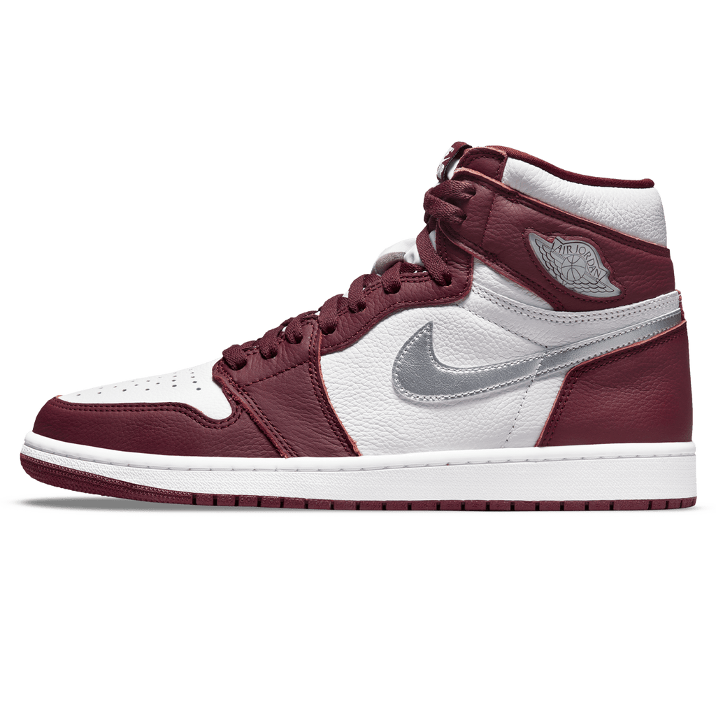 Air Jordan 1 Retro High OG 'Bordeaux' — UK 3 | EU 35.5 | US 3.5 — Front View