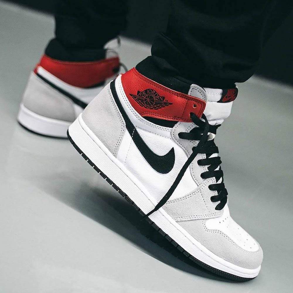 Air Jordan 1 Retro High OG 'Smoke Grey' — 3 UK | 35.5 EU — Lifestyle View