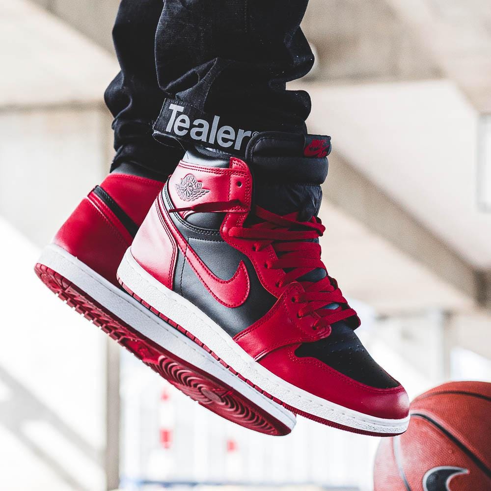 Air Jordan 1 Retro High '85 'Varsity Red' — UK 3 | EU 35.5 | US 3.5 — Alternate View 7