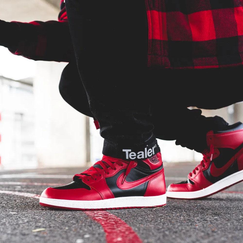 Air Jordan 1 Retro High '85 'Varsity Red' — UK 3 | EU 35.5 | US 3.5 — Detail View