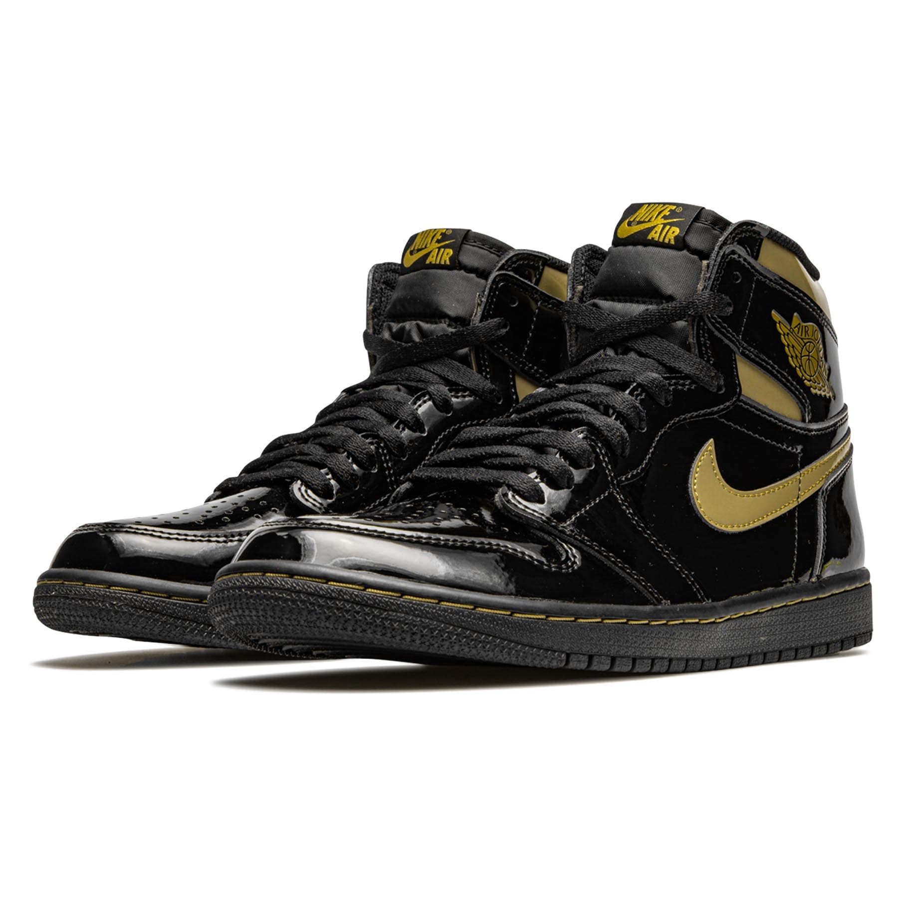 Air Jordan 1 Retro High OG 'Black Metallic Gold' — UK 3 | EU 35.5 | US 3.5 — Side View
