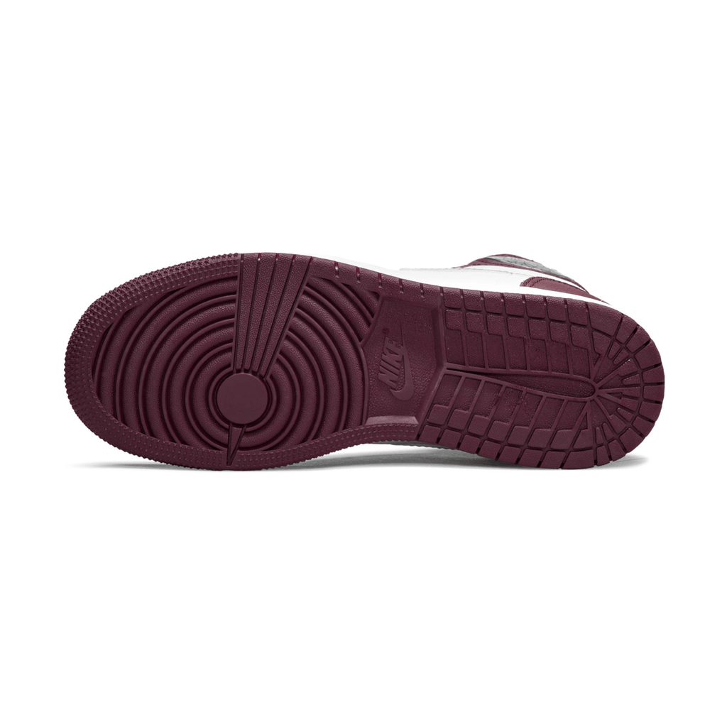 Air Jordan 1 Retro High OG GS 'Bordeaux' — UK 13.5 | EU 32 | US 1Y — Detail View