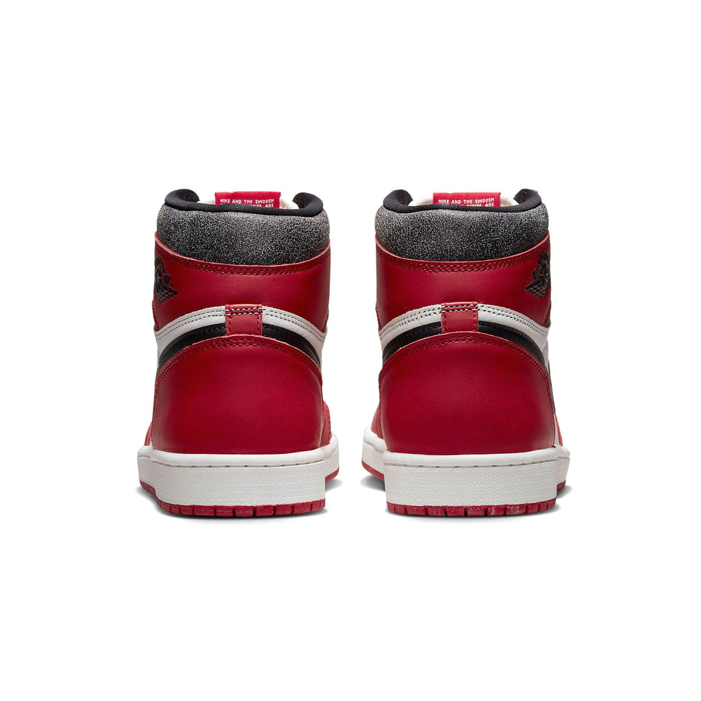 Air Jordan 1 Retro High OG 'Chicago Lost & Found' — UK 3 | EU 35.5 | US 3.5 — Top View