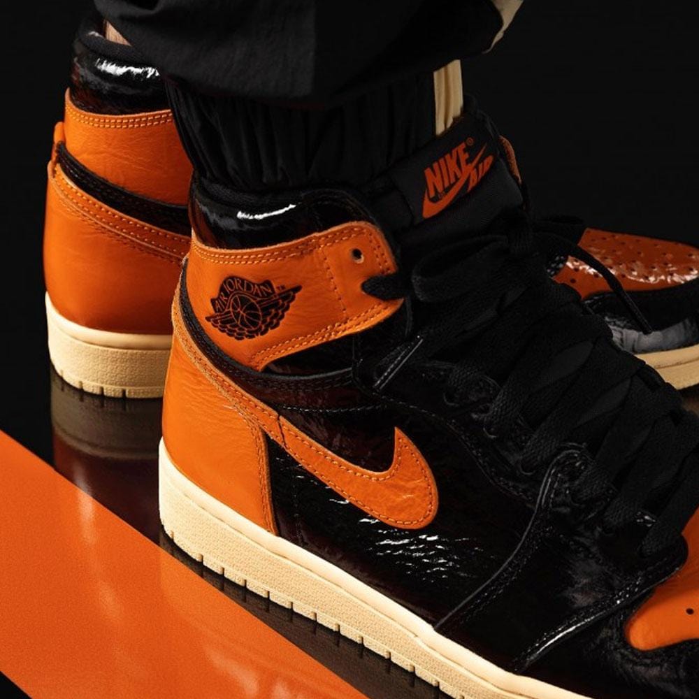 Air Jordan 1 Retro High OG GS “Shattered Backboard 3.0” — UK 13.5 | EU 32 | US 1Y — Lifestyle View