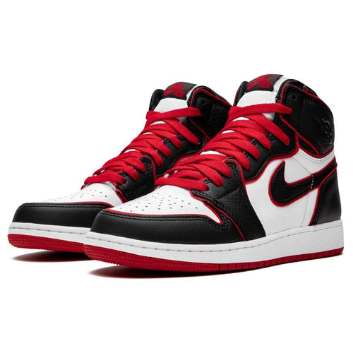 Air Jordan 1 Retro High OG GS 'Bloodline' — UK 13.5 | EU 32 | US 1Y — Side View