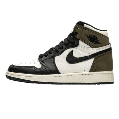 Air Jordan 1 Retro High OG GS 'Dark Mocha' — UK 13.5 | EU 32 | US 1Y — Front View