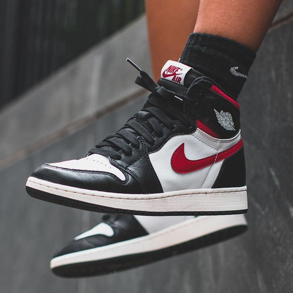 Air Jordan 1 Retro High OG GS 'Gym Red' — UK 13.5 | EU 32 | US 1Y — Lifestyle View