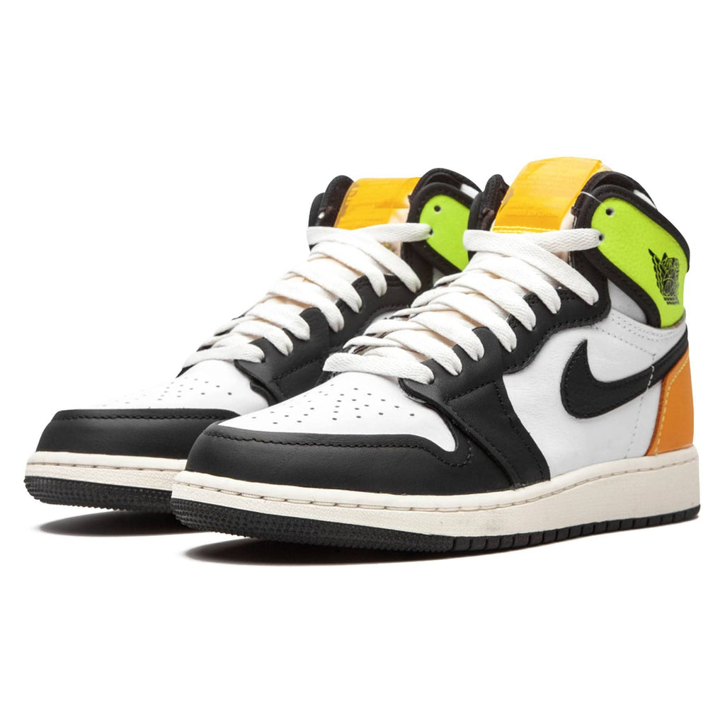 Air Jordan 1 Retro High OG GS 'Volt Gold' — UK 13.5 | EU 32 | US 1Y — Side View