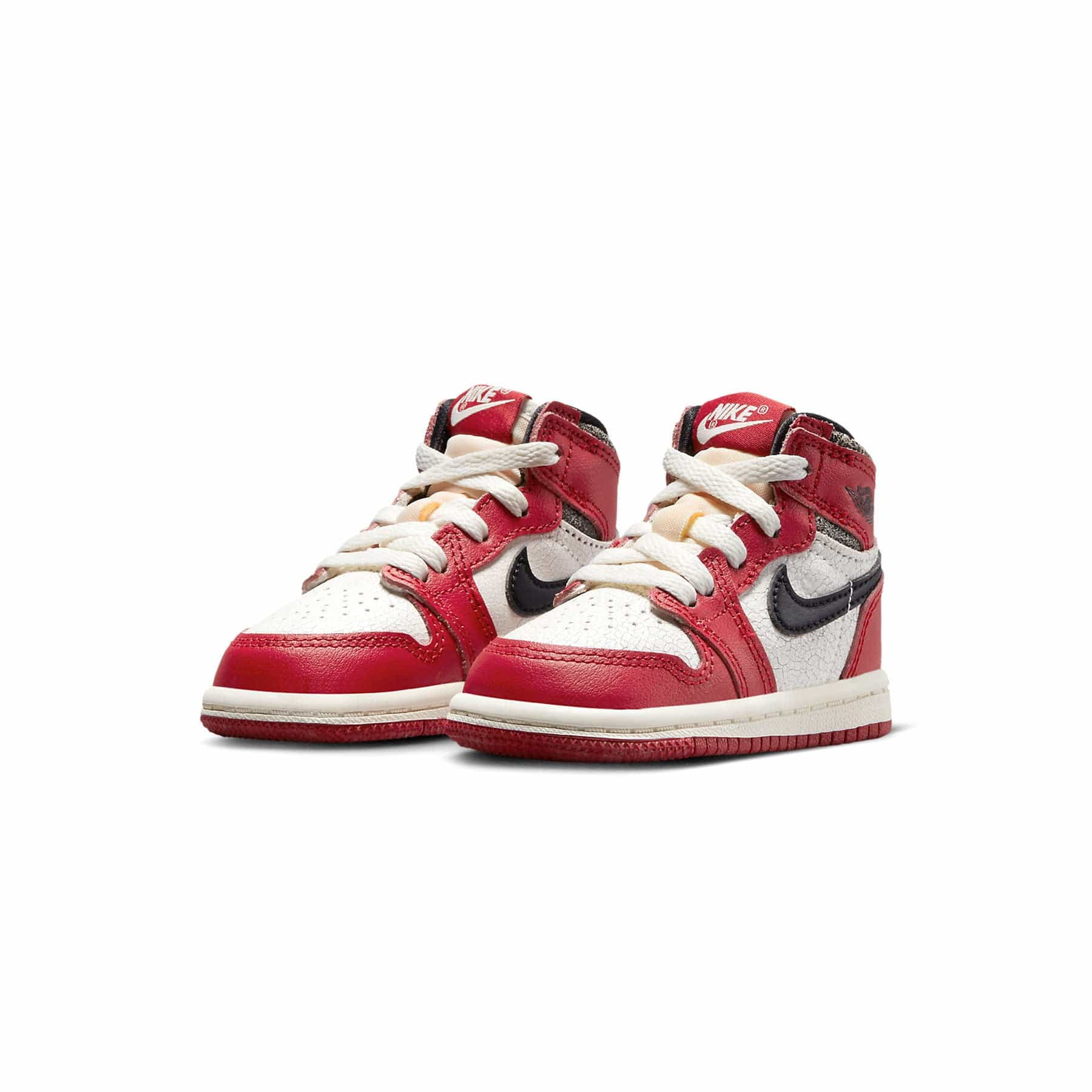 Air Jordan 1 Retro High OG TD 'Chicago Lost & Found' — UK 0C | EU 15 | US 0C — Side View