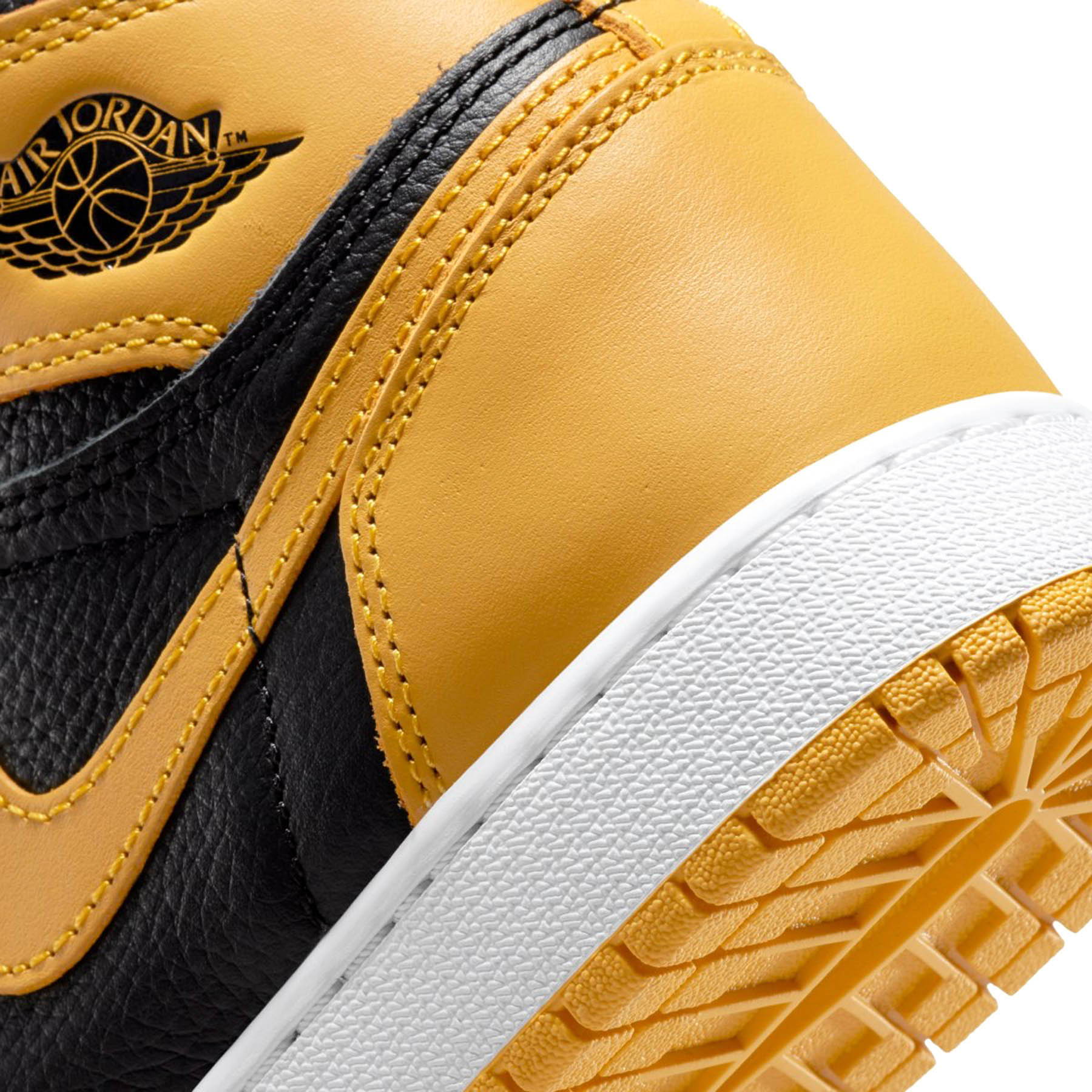 Air Jordan 1 Retro High OG GS 'Pollen' — UK 13.5 | EU 32 | US 1Y — Alternate View 7