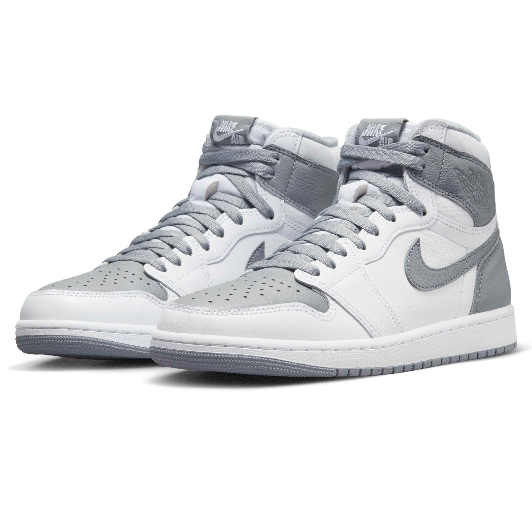 Air Jordan 1 Retro High OG 'Stealth' — UK 3 | EU 35.5 | US 3.5 — Side View