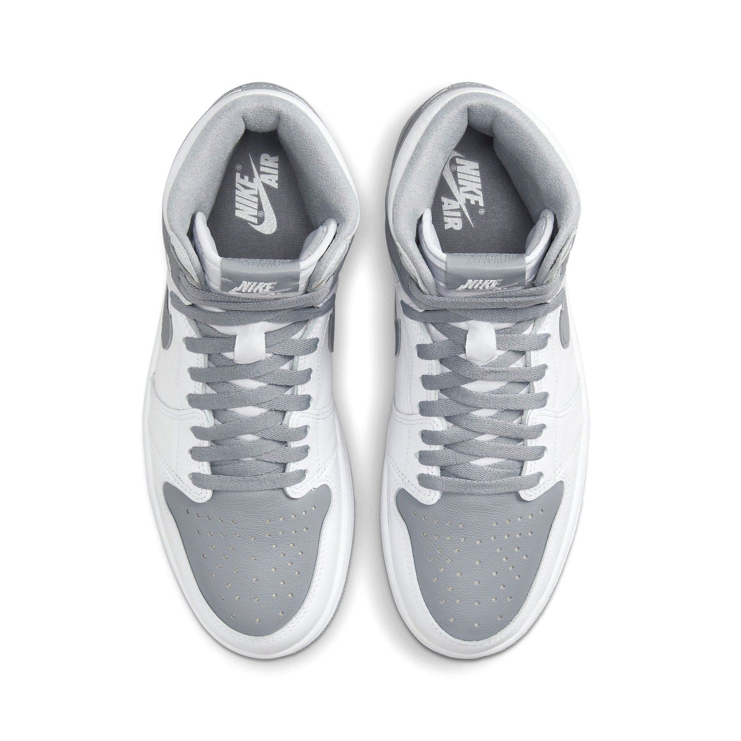 Air Jordan 1 Retro High OG GS 'Stealth' — UK 13.5 | EU 32 | US 1Y — Back View