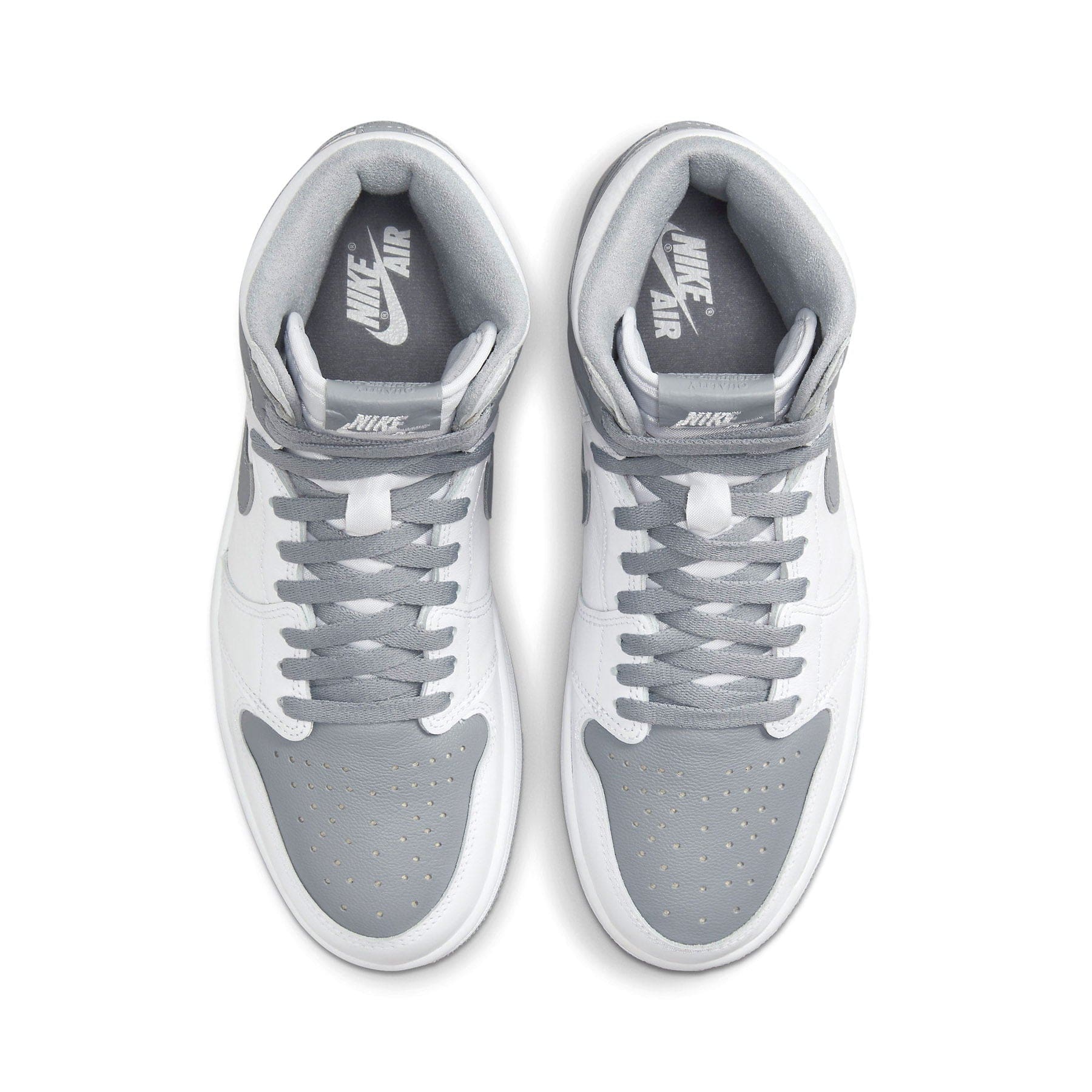 Air Jordan 1 Retro High OG GS 'Stealth' — UK 13.5 | EU 32 | US 1Y — Back View