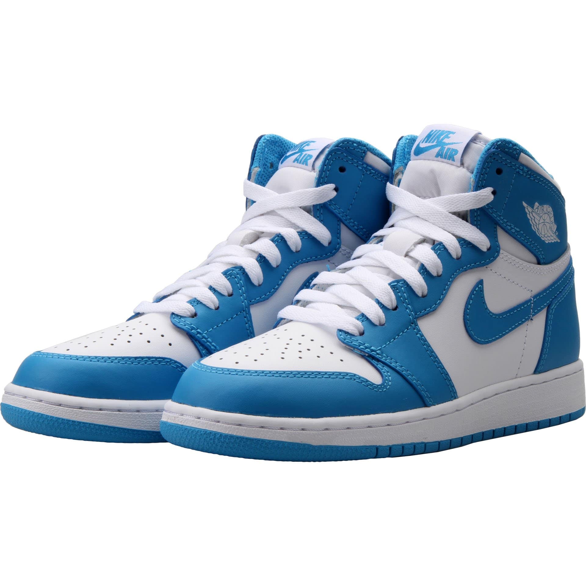 Air Jordan 1 Retro High OG Grade School (White-Powder Blue) — UK 13.5 | EU 32 | US 1Y — Detail View