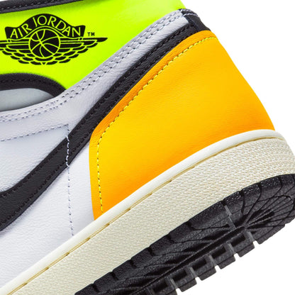 Air Jordan 1 Retro High OG 'Volt Gold' — UK 3 | EU 35.5 | US 3.5 — Alternate View 7