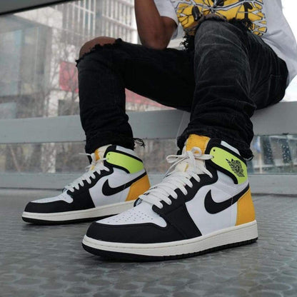 Air Jordan 1 Retro High OG 'Volt Gold' — UK 3 | EU 35.5 | US 3.5 — Alternate View 8