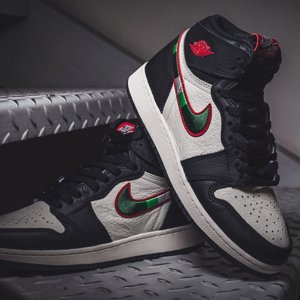 Air Jordan 1 Retro High GS 'A Star Is Born' — UK 13.5 | EU 32 | US 1Y — Alternate View 8