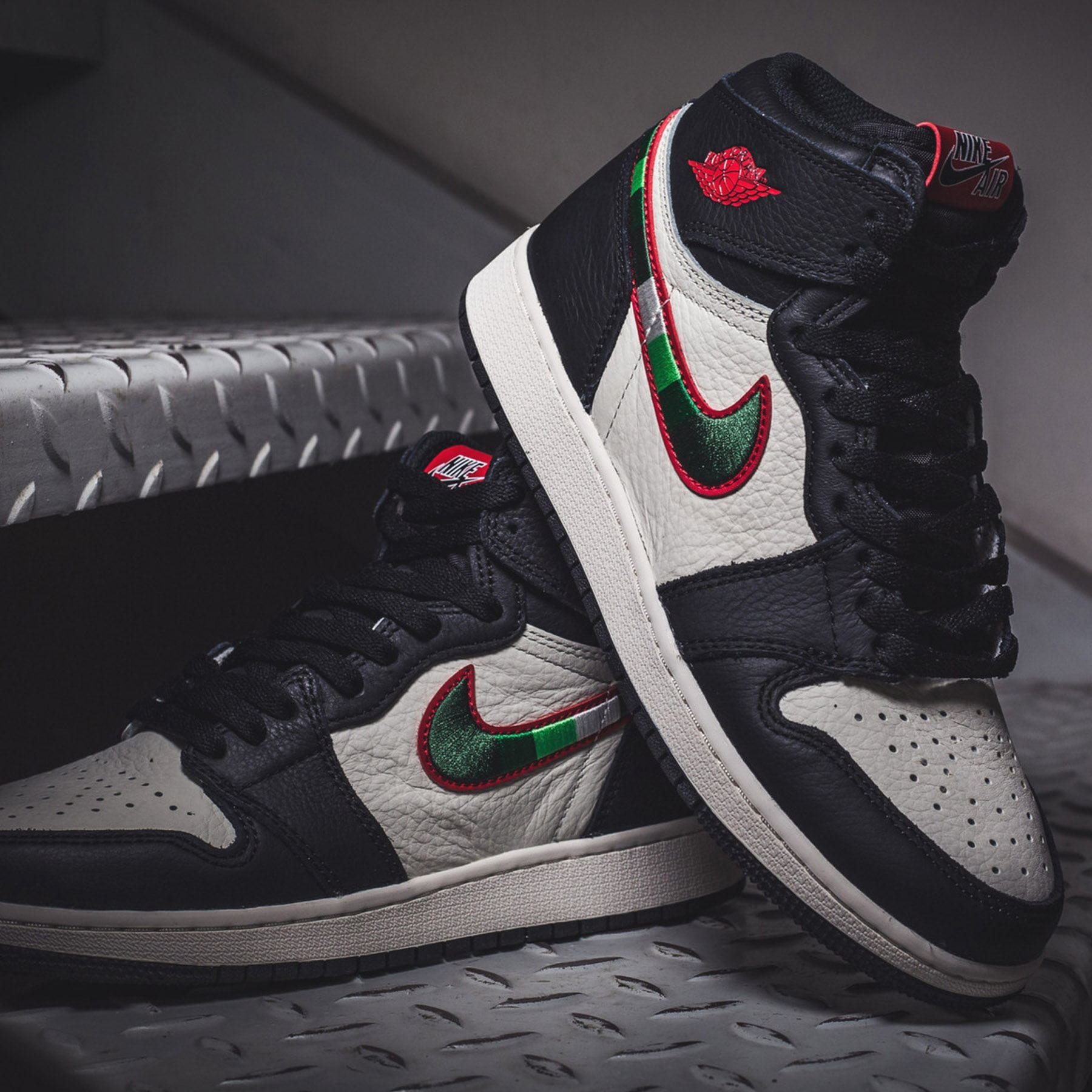 Air Jordan 1 Retro High GS 'A Star Is Born' — UK 13.5 | EU 32 | US 1Y — Alternate View 8