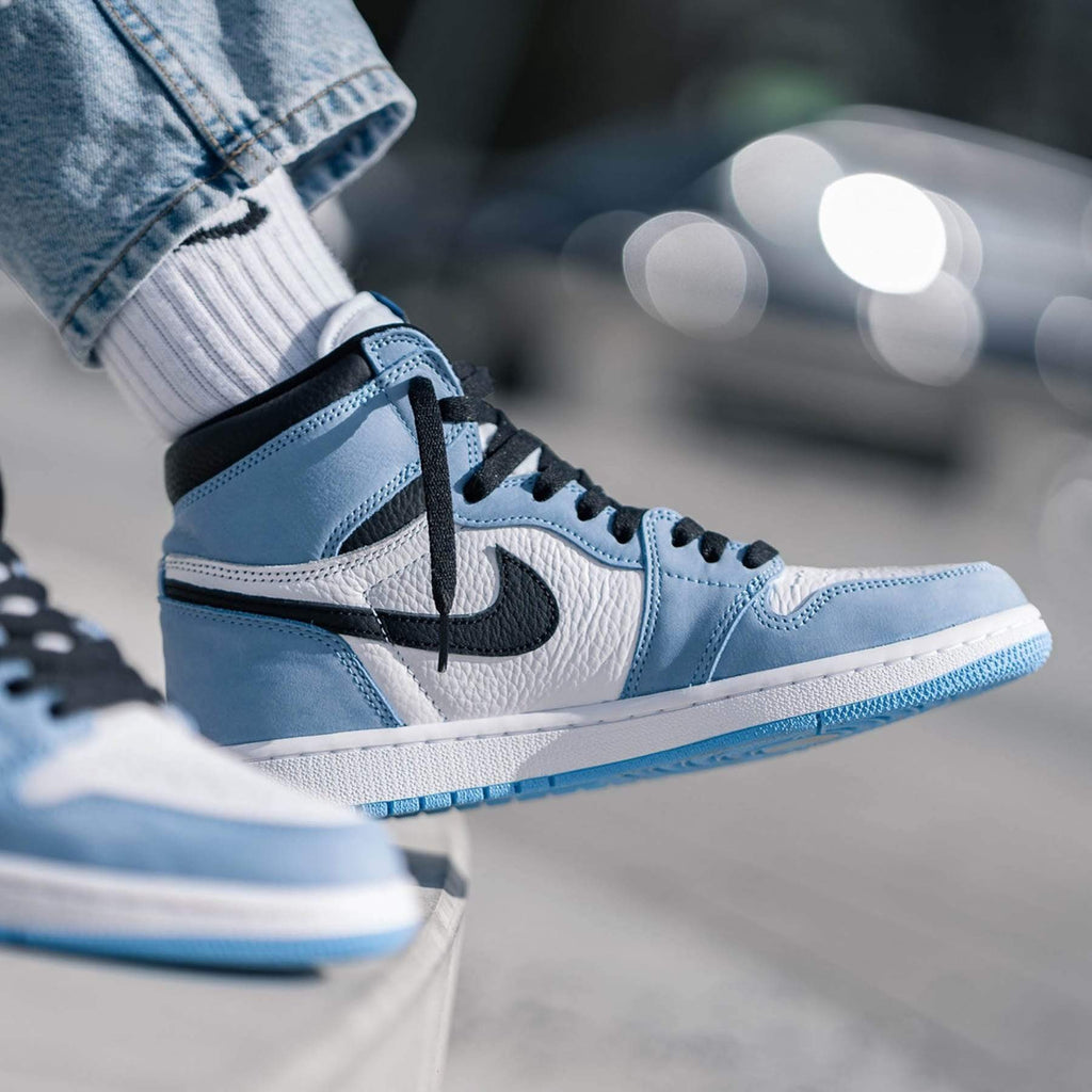 Air Jordan 1 Retro High OG 'University Blue' — UK 3 | EU 35.5 | US 3.5 — Alternate View 8