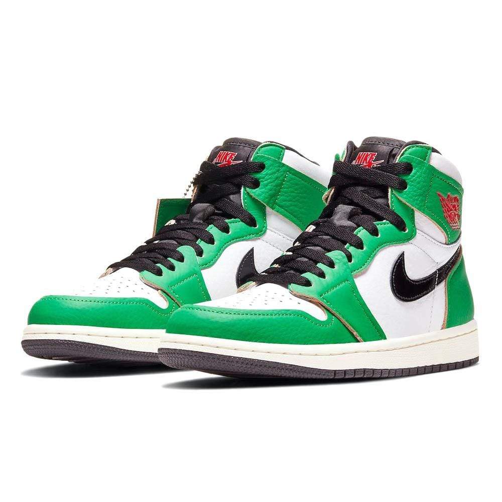 Air Jordan 1 Wmns Retro High OG 'Lucky Green' — UK 2.5 | EU 35.5 | US 5 — Side View