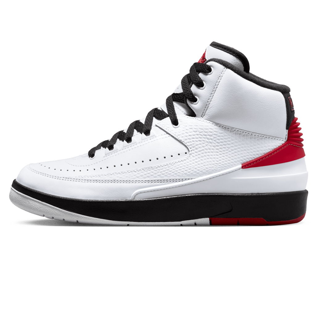 Air Jordan 2 Retro Wmns 'Chicago' 2022 — UK 2.5 | EU 35.5 | US 5 — Front View