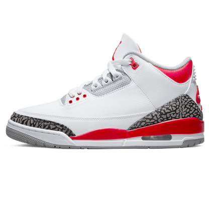 Air Jordan 3 Retro 'Fire Red' 2022 — UK 3 | EU 35.5 | US 3.5 — Front View