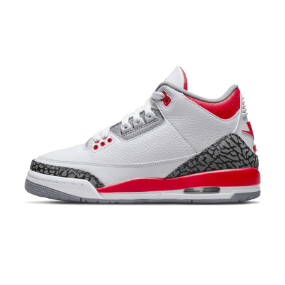 Air Jordan 3 Retro GS 'Fire Red' 2022 — UK 13.5 | EU 32 | US 1Y — Front View
